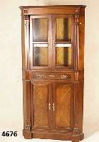 Eckschrank, Fa. Sabatier, ca. 60/70er Jahre, StilmÖbel, Weichholzkorpus, Mahagoni- bzw. Wurzelfurnier, auf Rahmen gearbeitet, Lisenen dreifach ...