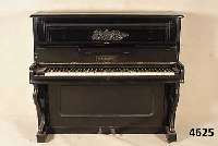 Klavier, deutsch, Fa. Nagel Heilbronn, um 1860/65, Holz schwarz gelackt, z.T. Louis -Pilipp-Stil, aufgesetzte Leisten, auf Rahmen gearbeitet, ...