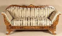 Sofa, deutsch/Frankfurt, um 1830/35, Korpus Weichholz, Wurzelnußfurnier in lebhafter Spie- gelung, stiltypische Intarsien in Birke im ...