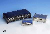 Konvolut 3 Zigarrenkisten, Silber/Holzkorpus, stÄrkere Gebr.-Spuren, ca. 5 x 26 x 14; ca. 3 x 10 x 7 cm; ca. 4.5 x 13.5 x 9 cm
