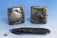 Konvolut 2 Zigarettenetuis, 1 Brillenetui, Jugendstil, um 1900, Metall versilbert, z.T. vergoldet, 1 x Gesicht fehlt, Gebr.- Spuren