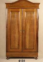 Kleiderschrank, sÜddeutsch/Pfalz, um 1890/1900 , Korpus Weichholz, Front auf Rahmen gear- beitet, Zierleiste 3-fach getreppt, Wurzelnuß- furnier, ...
