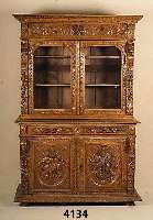 Aufsatzschrank, Belgien, um 1880/90, Front und Seiten auf Rahmen gearbeitet, Eiche massiv , Front Vollschnitzereien aus dem Vollholz, nach ...