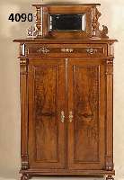 Vertiko, deutsch um 1890/1900, Korpus Weich- holz, ekklektizistischer Stil, Nußbaum massiv, Nußbaumfurnier, z.T. gespiegelt, aufges. Leis- ten, ...