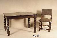 Tisch und 6 StÜhle, Danziger Barock, um 1890, Eiche massiv, mit reich gedrechselten FÜßen , StÜhle neu gepolstert und bezogen, guter Zu- stand, ...