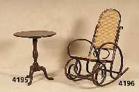 Beistelltisch, im George II-Stil, England, Eiche massiv, gedrechselt, geschwungen, viktorianischer Stil, restauriert, H. ca. 71, D. ca. 60 cm