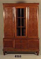 Vielzweckschrank, deutsch/Niederlande, um 1910 /15, Korpus Weichholz, Hartholz, Eichefur- nier, Eichewurzelfurnier, z.T. rhombenartig verlegt, ...
