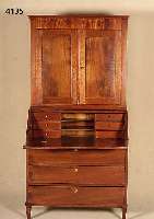 Aufsatzschreibschrank, deutsch, um 1810, teilweise Mahagoni massiv, Mahagonifurnier, zweiteiliger Korpus mit dreischÜbigem Kom- modenteil, auf ...