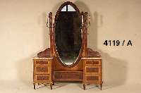 Schlafzimmer, Frankreich, um 1870, Louis- XVI-Stil, Korpus Eiche, mit Mahagoni- und Vogelaugenahornfurnier, MessinggußbeschlÄge, bestehend aus ...