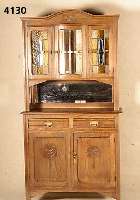 Aufsatzbuffet, Belgien, um 1920, Jugendstil, Weichholz, dunkel gebeizt, Oberteil 3-tÜrig, mit Bleiverglasung und facettierten Scheiben, leichte ...