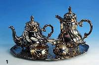 Kaffee- und Teeservice auf Tablett, 800er silber, deutsch um 1900, Meistermarke unged., best. aus: Kaffeekanne und Teekanne, (Deckel m. seitl. ...