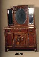 Frisierkommode, Frankreich, um 1920, ArtDeco , Eiche massiv, TÜr mit FrÜchteschnitzereien, Alters- und Gebrauchsspuren, SchlÜssel fehlt, ca. ...