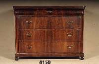 SpÄtbiedermeierkommode, deutsch, wohl Pfalz, um 1830/40, Korpus Weichholz, Nußbaumfurnier , schÖnes durchlaufendes Furnierbild, 4 Schubladen, ...