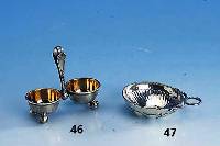 SalzschÄlchen, Koch & Bergfeld um 1900, 800er Silber, Innenvergoldung, floral verziert mit Bes.-Monogr., H ca. 8 cm,