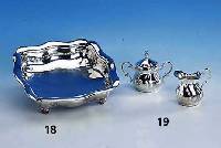 Anbietschale, deutsch, 835er Silber, Hand- arbeit, 4 FÜße, ca. 7 x 27 x 27 cm, ca. 630 g