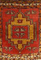 YÖrÜk, TÜrkei, ca. 50 Jahre, Wolle auf Wolle, ca. 105 x 100 cm, SchÄtzwert: 580.- EURO, EHZ: 2