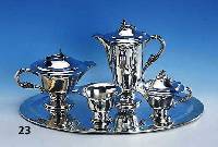 4-teiliges Kaffee- bzw. Teeservice, auf Tablett: 925er Silber, reiner Handarbeit, Mexiko 60er Jahre, handgetrieben, total ca. 4030 g, ...