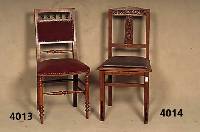 4 StÜhle, wohl deutsch, um 1920, ArtDeco, Eiche massiv, leichte aufgelegte Schnitzerei, SitzflÄche Kunstlederbezug, alle StÜhle in stabilem ...