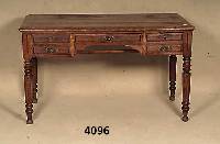 Schreibtisch, deutsch, um 1900, Eiche massiv , Eichefurnier, 3 SchÜbe, SchlÜssellÖcher mit leichter BeschÄdigung, Altersspuren, ca. 76x 127x68 ...