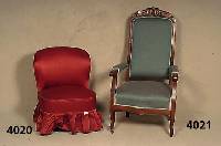 kleiner Cocktailsessel, deutsch, 50er Jahre, roter Samtbezug mit RÜschenkleid, interessan- tes Design, stabil, ca. 76x56x66 cm, Sh. ca. 37 cm