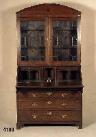 AufsatzsekretÄr, England, um 1820, George III, Eiche massiv, Oberteil mit versprossten GlastÜren, geschwungenes Kopfteil, Unterteil mit mehreren ...