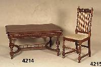 4 StÜhle, England, um 1880, wohl viktoria- nisch, Eiche massiv, gedrechselte Hochlehne und Beine, neu gepolstert, wohnfertig, ca. 102 x46x44 cm, ...