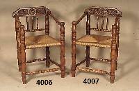 Apostelstuhl, deutsch, um 1860/70, Eiche massiv, schÖne Drechselarbeit, leichte Flach- schnitzereien mit Namen Markus, Binsengeflecht , leicht ...