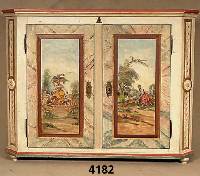 Schrank mit aufklappbarem Deckel, deutsch, um 1900, Weichholz, versenktes Ablageteil, klassizistisch aufgesetzte Rosetten, Blatt- verzierung, ...