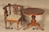 Beistelltisch, deutsch, um 1860, Louis Philippe, Mahagoni massiv, schÖner baluster- fÖrmiger Fuß, ca. H 61, D 68 cm
