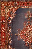 Uschak, TÜrkei, um 1900, Wolle auf Wolle, ca. 412 x 370 cm, SchÄtzwert: 3300.- EURO, EHZ: 3-4 (Abschluß reparaturbedÜrftig).