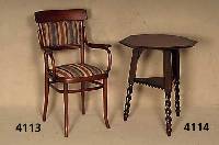 Beistelltisch, Niederlande, um 1880, Eiche massiv, 8-eckig, Beine gedrechselt und gerieft , mit Ablagefach, vielfach verwendbar, ca. 70x 59x58 cm