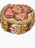 SteppmÜtze, Buchara, um 1880, Kattun mit Seidenstickerei, HÖhe 7cm Umfang 56cm, SchÄtzwert: 1000.- EURO, EHZ: 2, museal