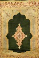 Kerman, Persien, ca. 50 Jahre, Wolle auf Baumwolle, ca. 380 x 272 cm, außergewÖhnliche Farbe des Innenfonds, da die bei alten Kerman Teppichen ...