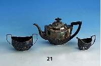 3-teiliges Teeservice, England, Birmingham um 1905, 925er Silber, Meistermarke JR - ungedeutet, klassizistisch, best. aus: Kanne, Griff und Knauf ...
