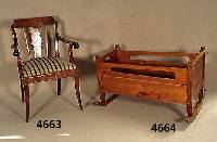 Wiege, sÜddeutsch, um 1820/30, Weichholz und RÜster, KnÖpfe Buche, fÜr Puppen bzw. Buch- ablage bestens geeignet, ca. 63x100x74 cm