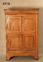 Vertiko, deutsch, um 1890, Kirschbaum massiv , eine Kopfschublade in geschwungener Form, wohnliches MÖbel in gutem Zustand, zwei SchlÖsser und ...