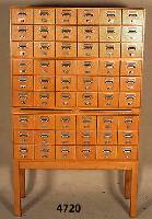 Sammlerschrank, deutsch, um 1960, fÜr Karteikarten, helles Eichefurnier, auf Preßplatte gearbeitet, 4-fach zerlegbar, praktisches SammlermÖbel, ...