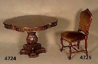 Ausziehtisch, deutsch, um 1910, Korpus Weichholz, Eichefurnier gespiegelt, schwerer SÄulenfuß, vielfach geschwungene Platte in Klavierform, 2 ...