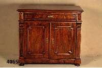 SchubladenschrÄnkchen, deutsch, um 1890/1900, GrÜnderzeit, Korpus Weichholz, Wurzelnuß- furnier, z.T. gespiegelt, aufgesetzte doppelt ...