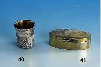 Becher in Form eines Fingerhutes, 925er Silber innenvergoldet, umlaufende Inschrift: Nur ein Fingerhut voll und dat. Januar 1973, H ca. 5.5 cm