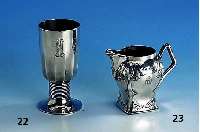 Kleiner Pokal, deutsch Gebr. Deyle um 1920/ 30, 800er Silber, Bes.-Monogr. AH, Fuß geschnÜrt, Kelch facettiert, H ca. 13.5 cm