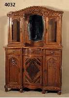 Aufsatzbuffet, Flandern, um 1905, Eiche massiv, Oberteil mit Spiegelaufsatz, Vergla- sung mit Facettenschliff, Unterteil mit Marmorplatte, ca. ...