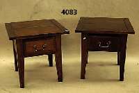 2 Beistelltische, im Englischen Stil um 1910, Eiche massiv, 1 Schublade, wohnfertig, ca. 45x45x45 cm