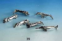 6 MesserbÄnkchen, Metall versilbert, 30er Jahre, in Form von versch. Tieren: Katze, Schwein, Hase, Fisch, Gans und Fuchs