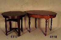 Ovaler Tisch, mitteldeutsch, um 1870, Platte Mahagoni massiv, Gestell Weichholz, Mahgoni- furnier, Zarge Pyramidenmahagonifurnier, ge- drechselte ...