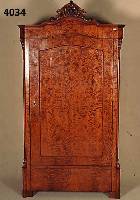 Schrank, deutsch, um 1860/70, Korpus Weich- holz, Birkefurnier, auf Rahmen gearbeitet, abgeschrÄgte Ecken, aufgesetzte Leisten, diese 3-fach ...