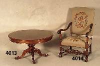 Couchtisch, Italien, um 1960, Louis-Philippe -Stil, Korpus Weichholz, Wurzelnußfurnier, runde Form, gebogene Zarge, balusterfÖrmiger Fuß aus dem ...