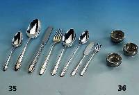 4 SalzschÄlchen, um 1900, 800er Silber, Meistermarke Hugo BÖhm, Orig.-Glas- einsÄtze (min.), dekorativ