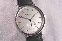 NOMOS Designerherrenarmbanduhr, Modell Tangente Sport, Deutschland lt. beil. Orig.- Etui u. Papieren m. Herkunftsnachw. 2002, Edelst. pol., Boden ...