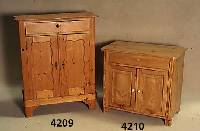 Waschkommode, deutsch, um 1910, Weichholz, hell, gelaugt, geschliffen und gewachst, Platte oben aufklappbar, mit original BehÄlter , unten 2 ...
